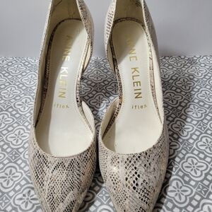 Anne Klein Women's Beige Snakeskin Heels